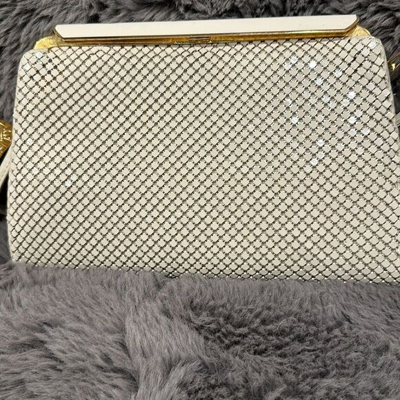 WHITNEY AND BAKER IVORY PURSE - Picture 3 of 15